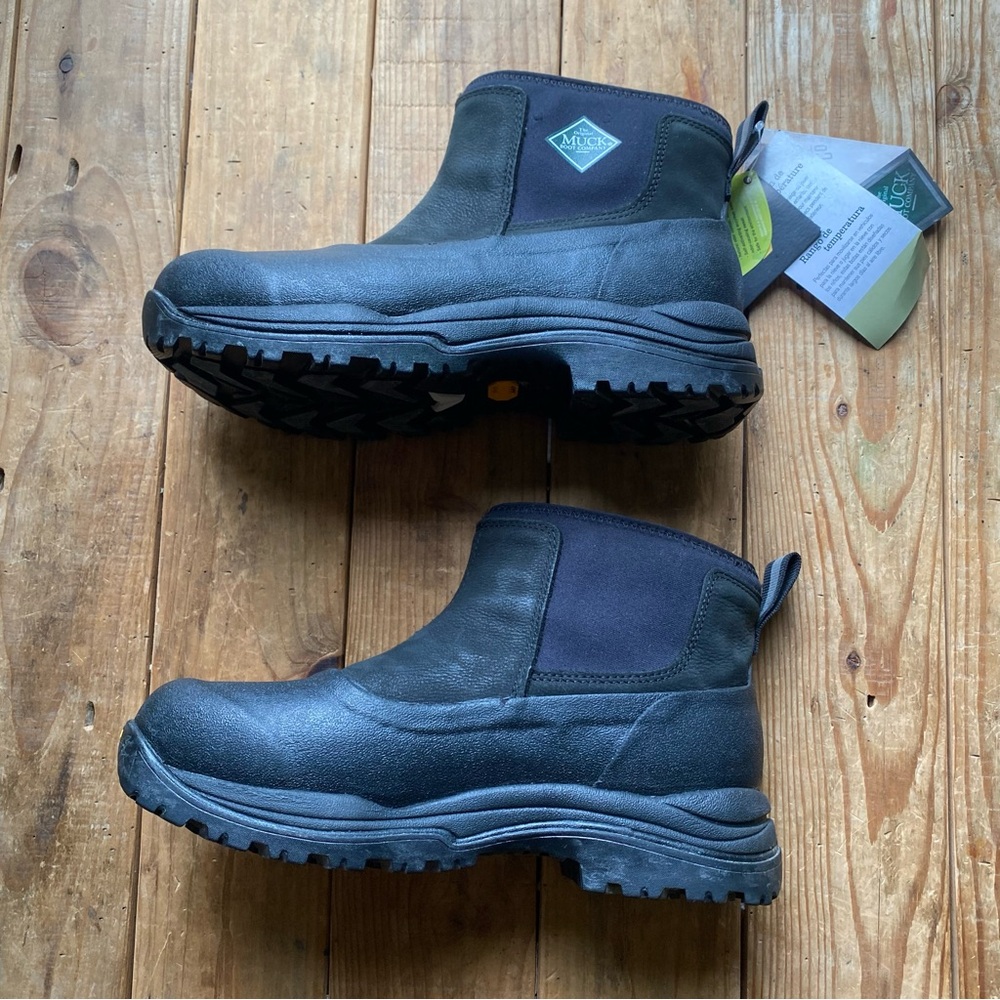 Muck Boots Womens Size 9 NWT